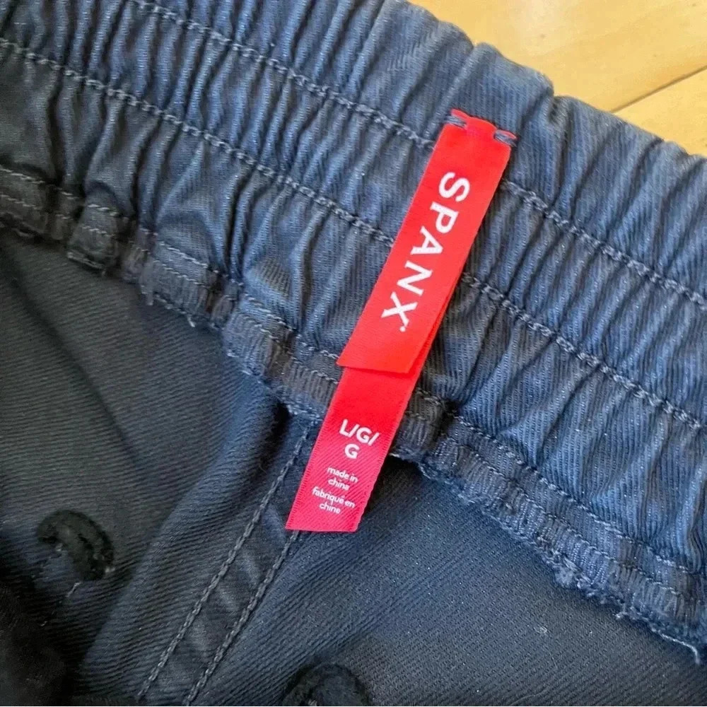 Spanx Cargo Jogger Women's Size Large Washed Black Twill Ankle Zip Pants NWT - Picture 6 of 12